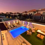 Villa Hills 16 With Pool By Villagrancanaria