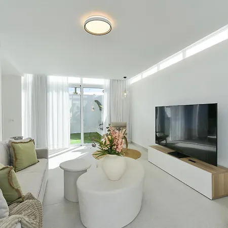 Vila Hills 16 With Pool By Villagrancanaria